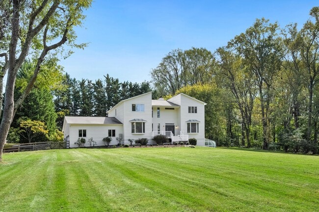 445 Springvale Rd