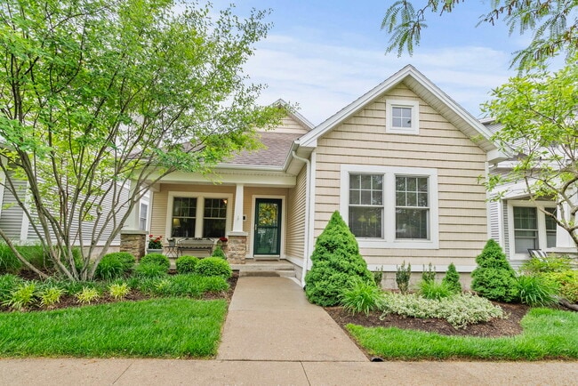 property at 160 Towne Center Dr