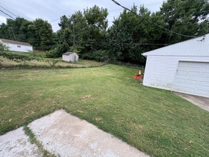 1449 Wichita Dr S in Hamilton, OH - Building Photo - Building Photo