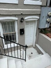 1909 11th St NW, Unit B in Washington, DC - Foto de edificio - Building Photo
