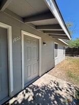 1802 Avenue H C in Temple, TX - Building Photo