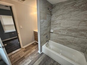 4240 W Girard Ave in Philadelphia, PA - Building Photo - Building Photo