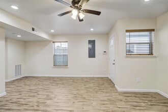 6212 Alderson St in Houston, TX - Building Photo - Building Photo