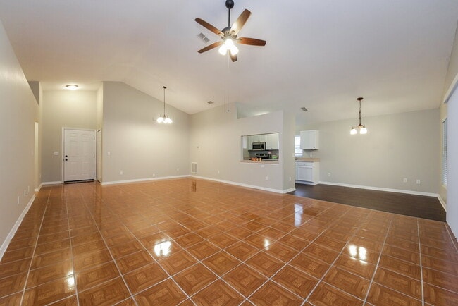 325 Bay St in Apopka, FL - Building Photo - Building Photo
