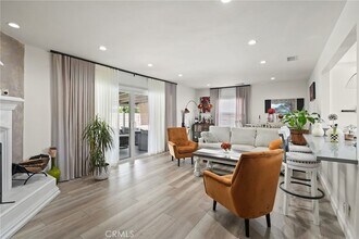 8745 Valjean Ave in Los Angeles, CA - Building Photo - Building Photo