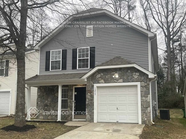 property at 1215 Pinehaven Ct