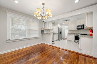 2229 Beecher Cir SW in Atlanta, GA - Building Photo - Building Photo