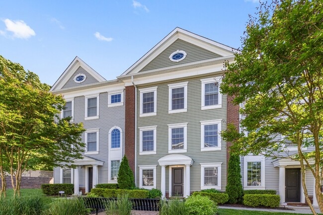 property at 16 Roosevelt Dr