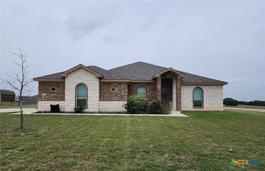 213 Cammie Dr in Copperas Cove, TX - Building Photo