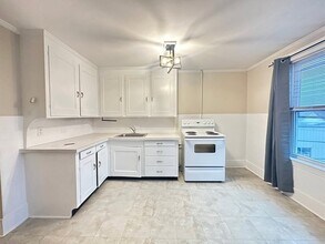 61 Hanson St in Rochester, NH - Building Photo - Building Photo