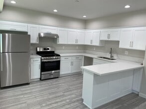 1130 Browning Blvd, Unit 1 in Los Angeles, CA - Building Photo - Building Photo