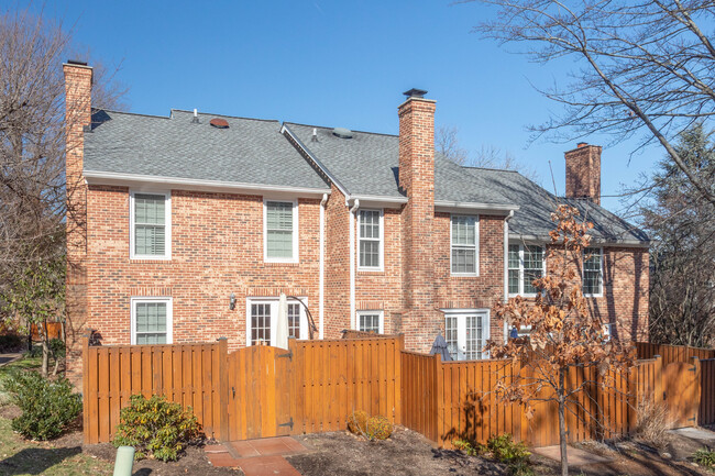 Windgate 1 in Arlington, VA - Building Photo - Building Photo