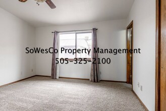 2604 Rio Vista Way in Farmington, NM - Building Photo - Building Photo