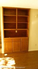 8704 Schick Rd in Austin, TX - Building Photo - Building Photo