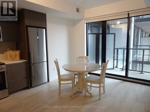 801 The Queensway in Toronto, ON - Building Photo - Building Photo