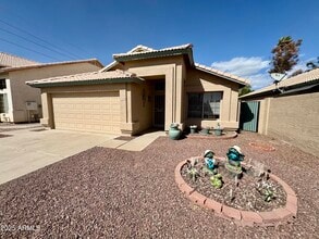 5984 W Geronimo Ct in Chandler, AZ - Foto de edificio - Building Photo