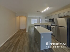 2313 S 65th Dr in Phoenix, AZ - Building Photo - Building Photo