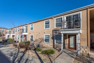 Boulder Creek in Boulder, CO - Foto de edificio - Building Photo