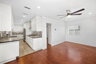 7080 Mohawk St in San Diego, CA - Building Photo - Building Photo