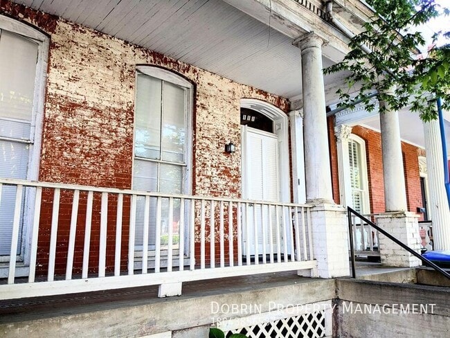 property at 111 E Leigh St