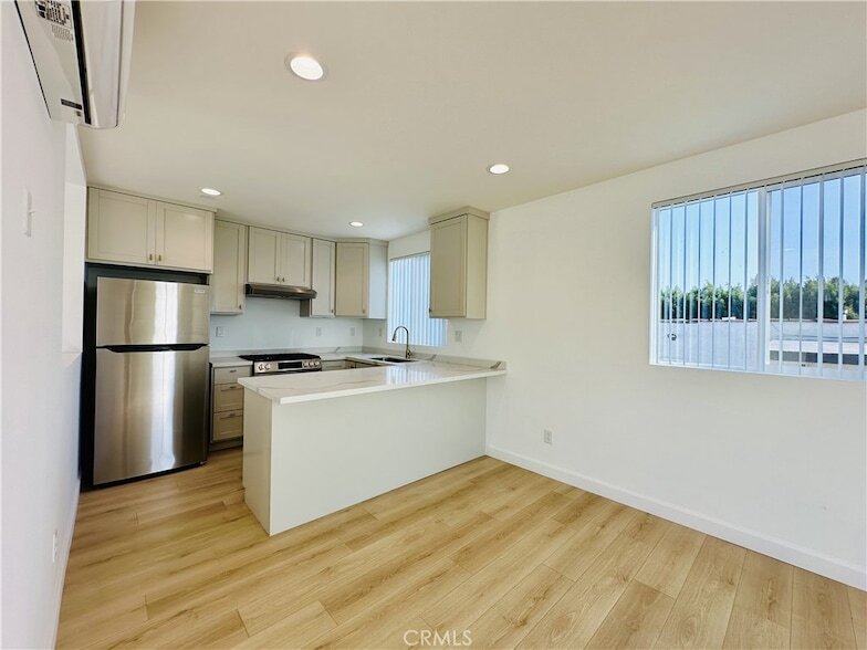 4214 Lockwood Ave, Unit 3/4 in Los Angeles, CA - Building Photo