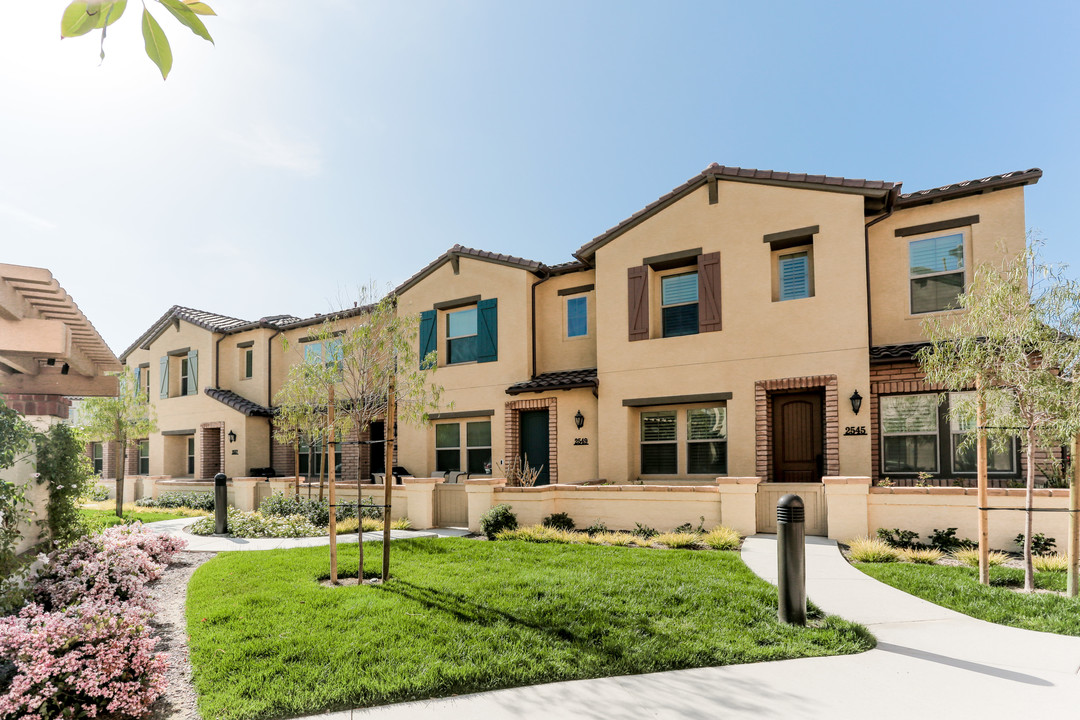 Portarosa in Brea, CA - Building Photo