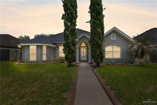 property at 2521 San Manuel St