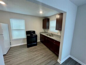 3610 Tuam St-Unit -1 in Houston, TX - Building Photo - Building Photo