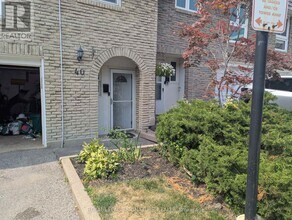 40 Wild Briarway in Toronto, ON - Building Photo - Building Photo
