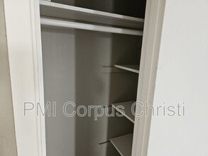 3233 S Staples St in Corpus Christi, TX - Building Photo - Building Photo
