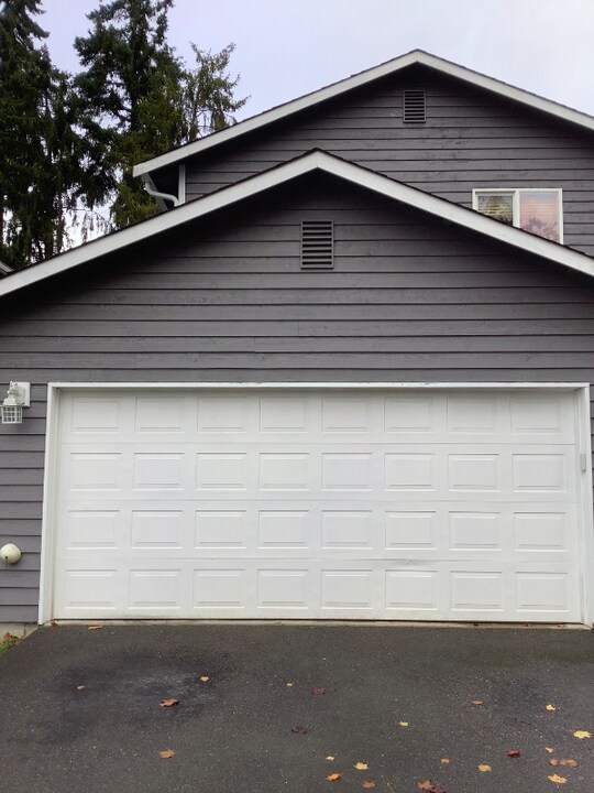 829-121 121st St SW in Everett, WA - Building Photo