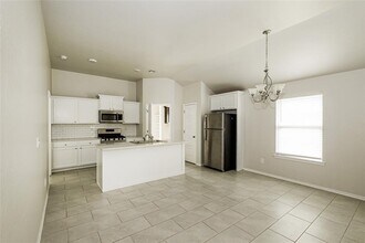 4608 Crystal Clear Ln in Oklahoma City, OK - Building Photo - Building Photo