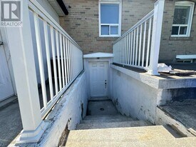 226 Falstaff Ave in Toronto, ON - Building Photo