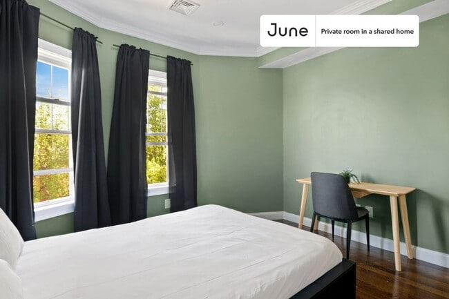 Private bedroom in 4 bed/1.5 bath Home in Boston, MA - Building Photo - Building Photo