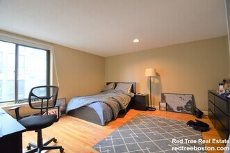 85 Brainerd Rd, Unit 2 in Boston, MA - Foto de edificio - Building Photo