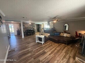 4026 Cedar Island Rd E in Jacksonville, FL - Building Photo - Building Photo