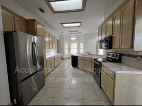 1703 Sunrise in Palmhurst, TX - Building Photo - Building Photo