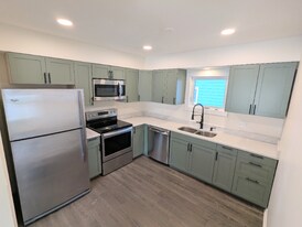 4248 Regent Ave N in Minneapolis, MN - Building Photo