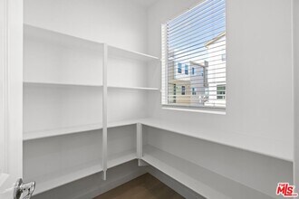 27578 Sanctuary Ct, Unit 336W in Valencia, CA - Building Photo - Building Photo