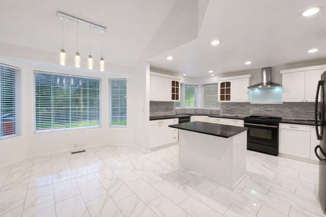 property at 4702 S Palouse Ct