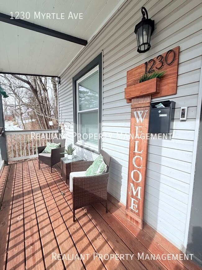 1230 Myrtle Ave in Cincinnati, OH - Building Photo - Building Photo