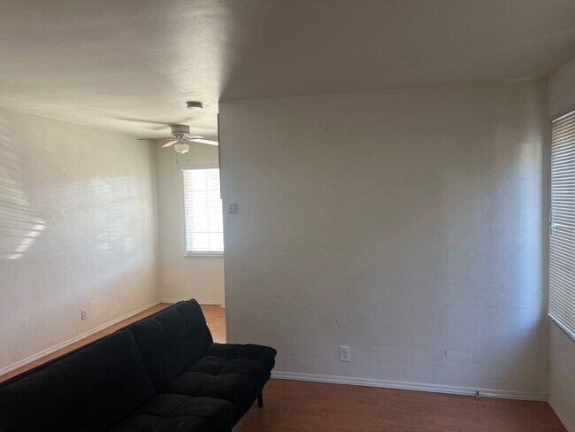 319 Heminger St in Glendale, CA - Building Photo - Building Photo