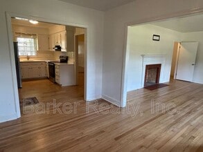 5726 Fayetteville Rd in Raleigh, NC - Building Photo - Building Photo