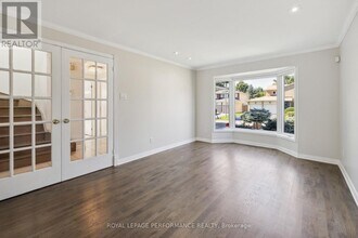 1873 Du Clairvaux Rd in Ottawa, ON - Building Photo - Building Photo