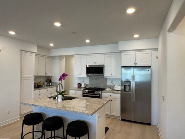 1201 Lasso Way in Mission Viejo, CA - Building Photo - Building Photo