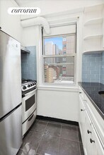 150 E 37th St in New York, NY - Building Photo - Building Photo