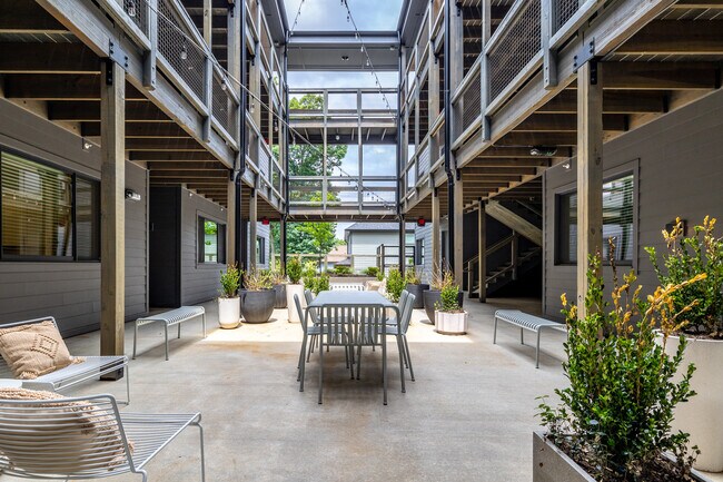 Millhouse in Charlotte, NC - Building Photo - Building Photo