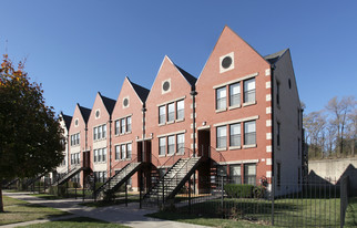 738-746 E Bowen Ave Apartments