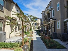 11737 Florence Ave, Unit 6 in Santa Fe Springs, CA - Building Photo