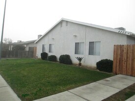 4203 Manor St in Bakersfield, CA - Building Photo